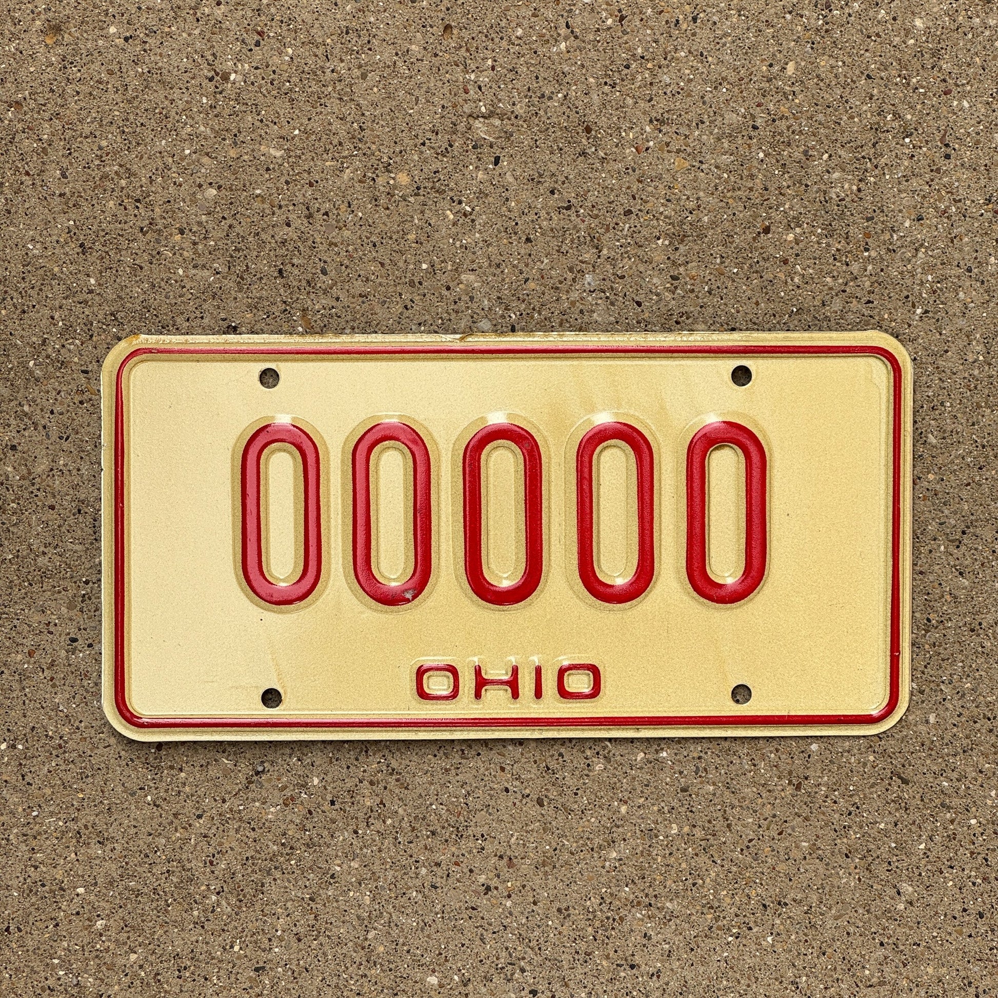 Photo of a 1976 Ohio SAMPLE License Plate Auto Tag Garage Decor Vintage 00000