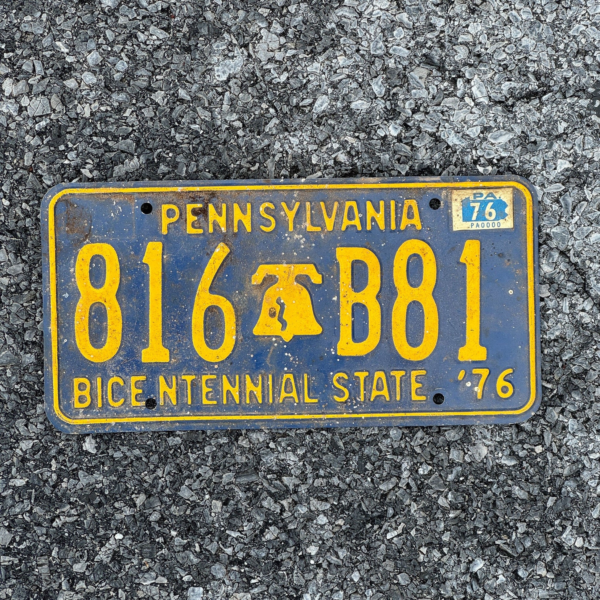 Photo of a 1976 Pennsylvania License Plate Auto Tag Garage Decor Vintage 816 B81