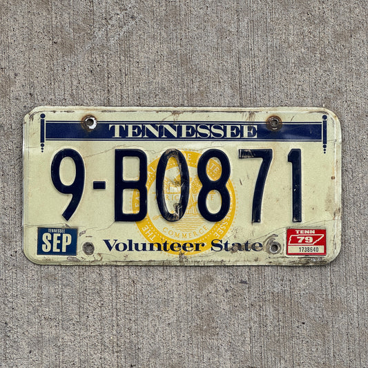 Photo of a 1977 1979 Tennessee License Plate Auto Tag Garage Decor Vintage 9 B0871 with original patina