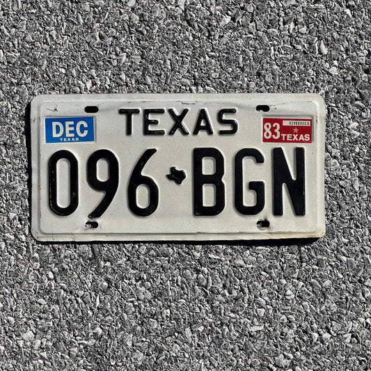 Photo of a 1977 1983 Texas License Plate Auto Tag Garage Decor Vintage 096 BGN