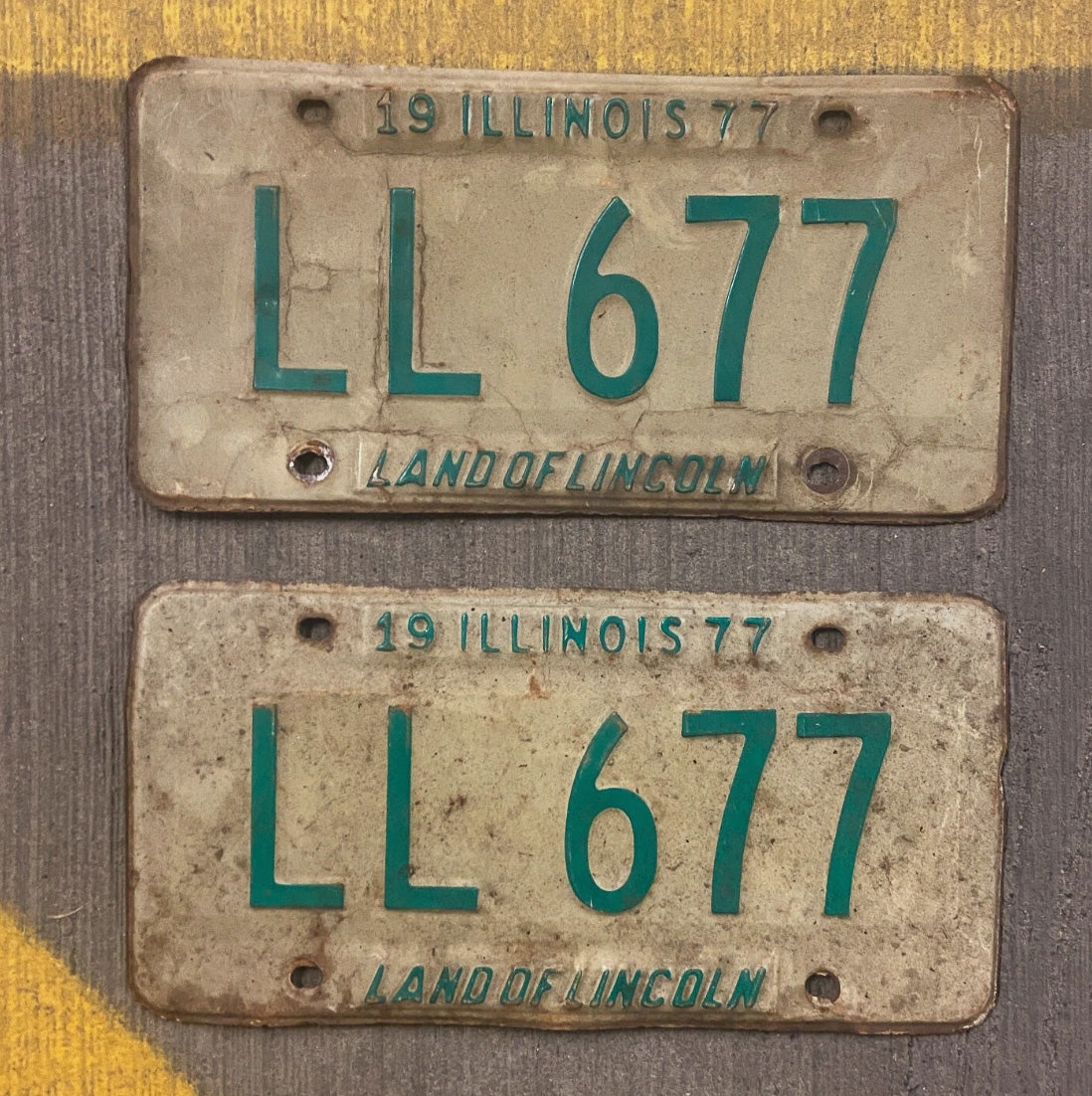 Photo of a 1977 Illinois License Plate Auto Tag Garage Decor Vintage LL 677