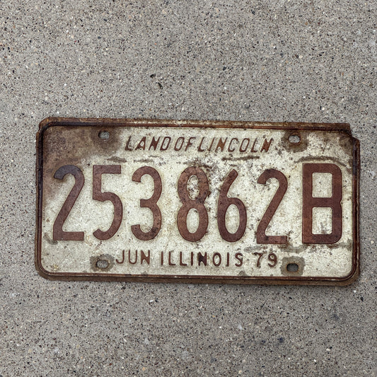 Photo of a 1978 1979 Illinois Truck License Plate Auto Tag Garage Decor Vintage 253 862 B with original patina