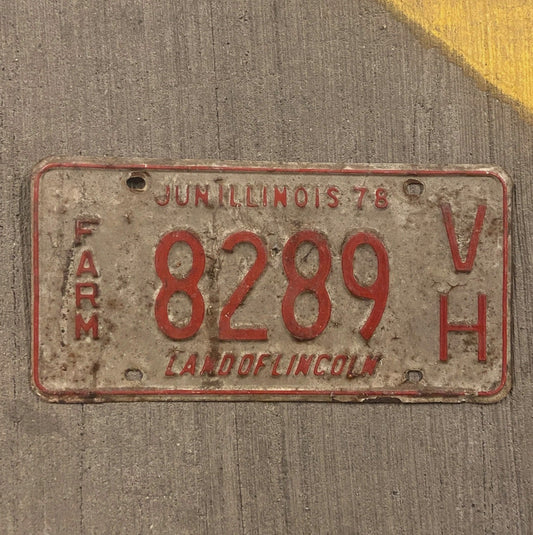 Photo of a 1978 Illinois Farm License Plate Auto Tag Garage Decor Vintage 8289 VH