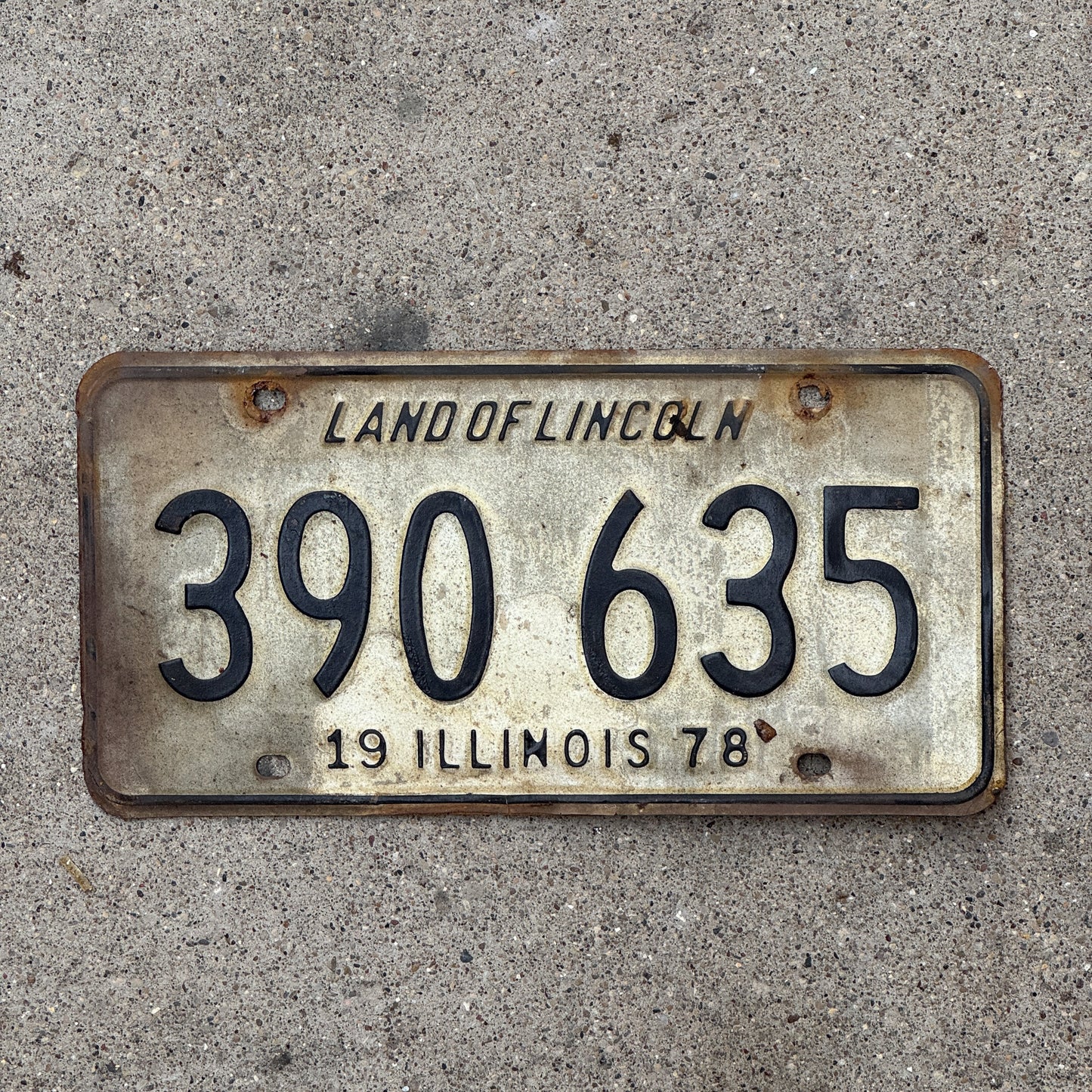 Photo of a 1978 Illinois License Plate Auto Tag 1 Vintage Garage 390 635 with original patina