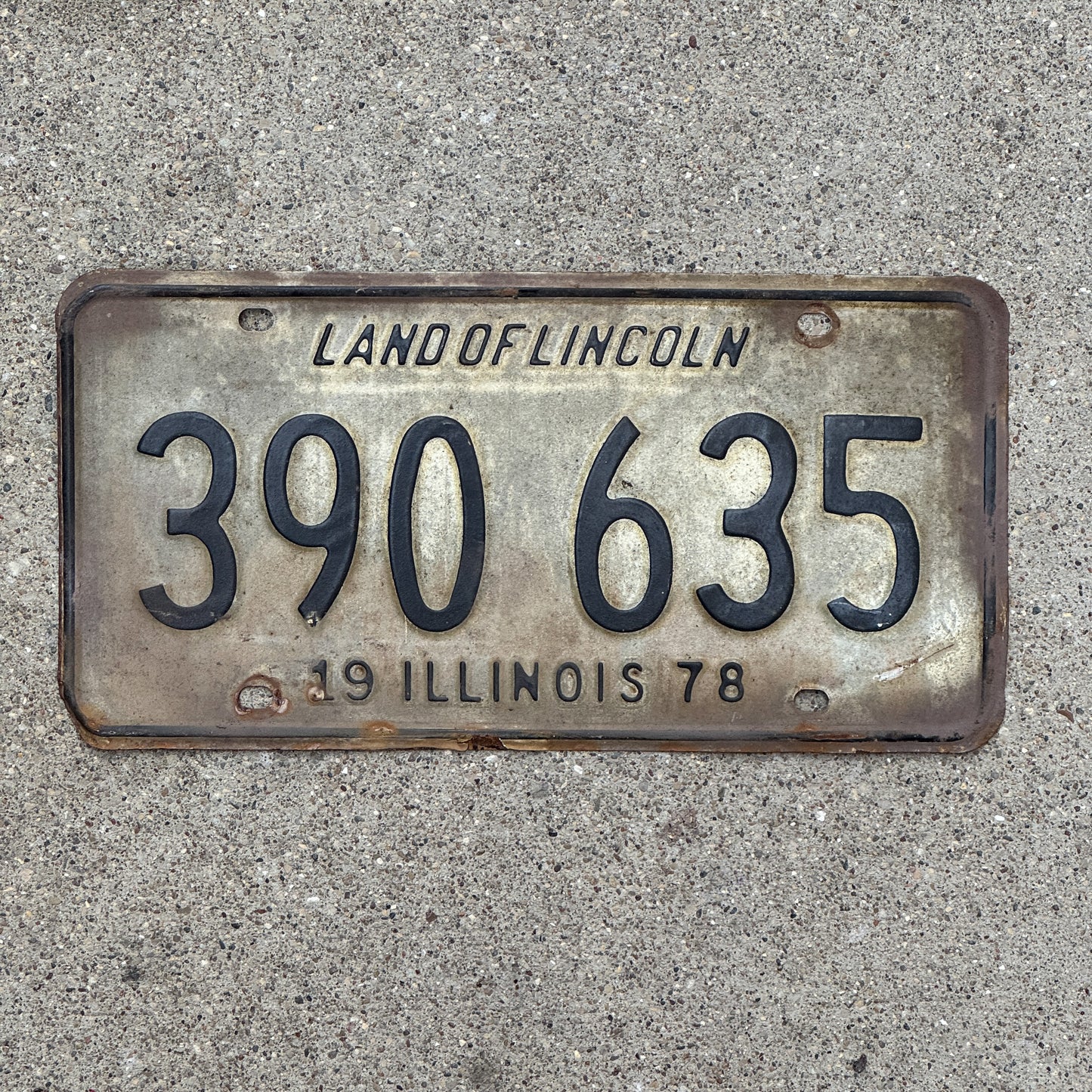 Photo of a 1978 Illinois License Plate Auto Tag 2 Vintage Garage 390 635 with original patina