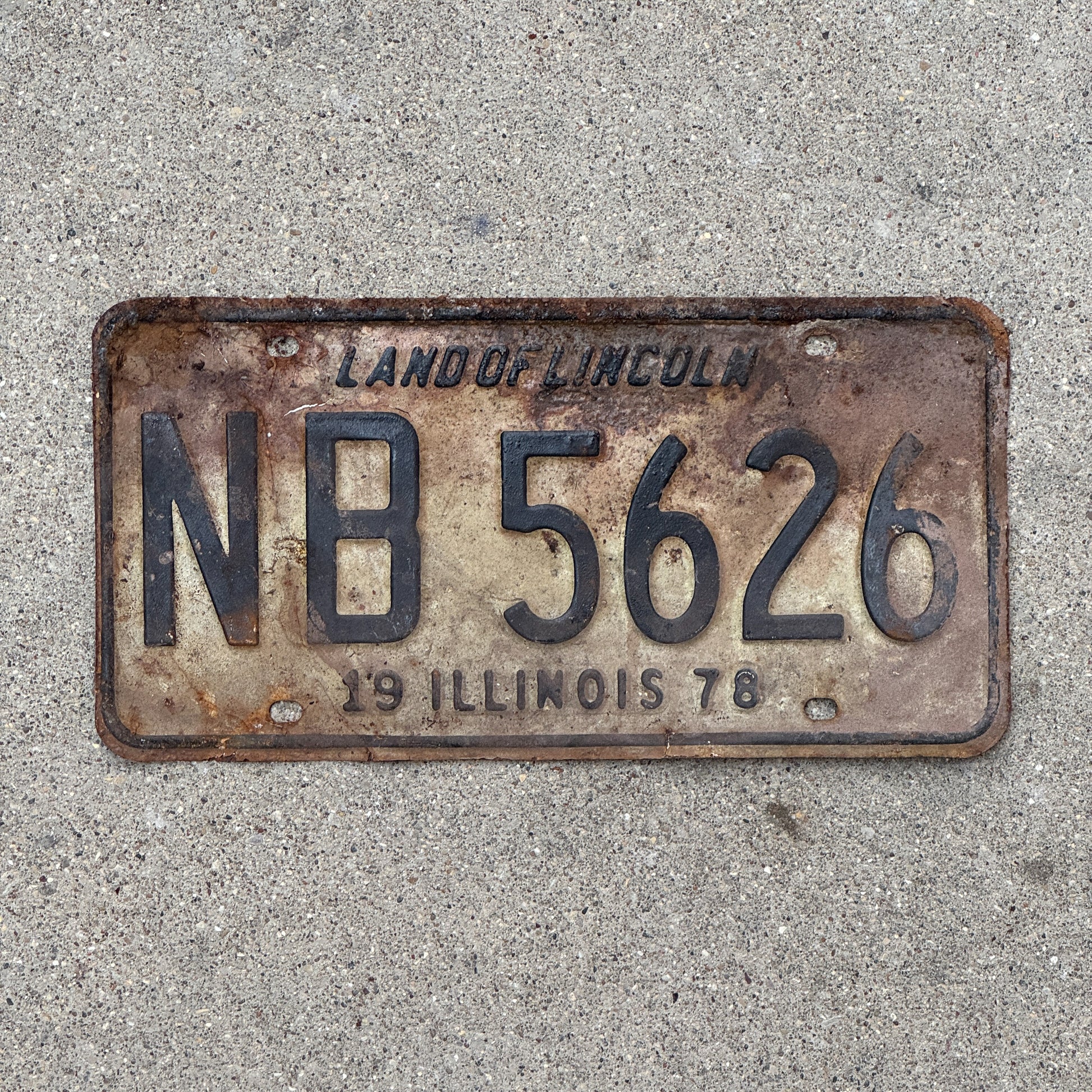 Photo of a 1978 Illinois License Plate Auto Tag Garage Decor Vintage NB 5626 with original patina