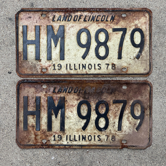 Photo of a 1978 Illinois License Plate Pair Auto Tag Garage Decor Vintage HM 9879 with original patina