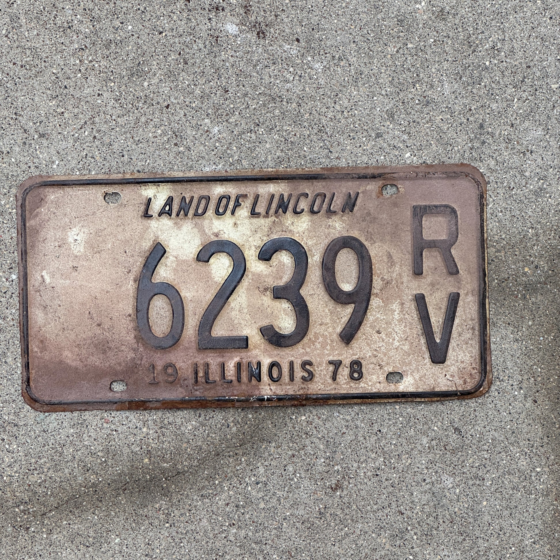 Photo of a 1978 Illinois RV License Plate Auto Tag 1 Vintage Garage 6239 with original patina