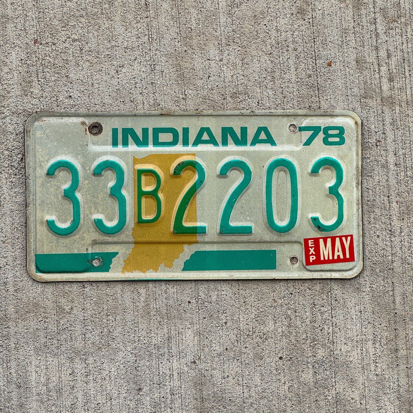 Photo of a 1978 Indiana License Plate Auto Tag Garage Decor Vintage 33 B 2203 with original patina
