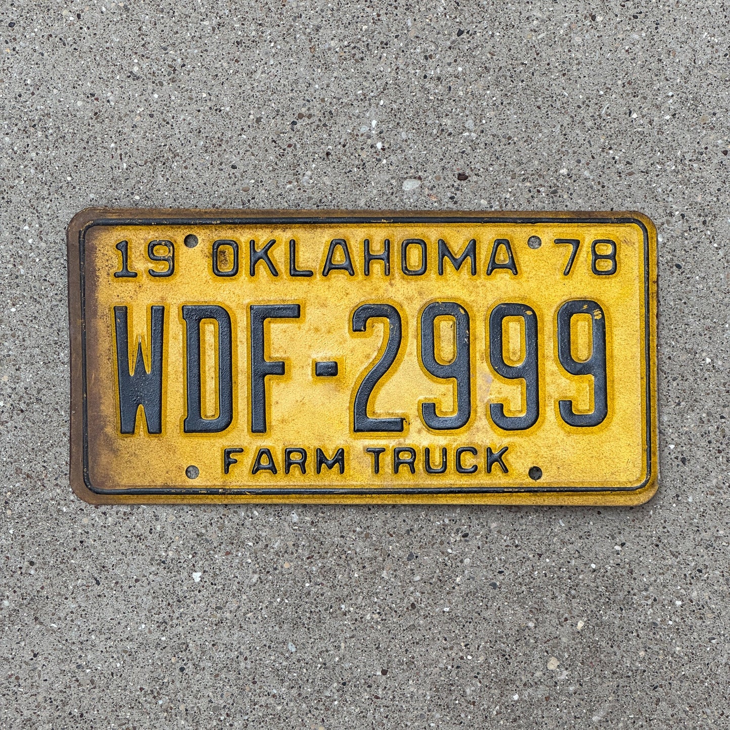 Photo of a 1978 Oklahoma Farm Truck License Plate Auto Tag Repeat Repeating WDF 2 999