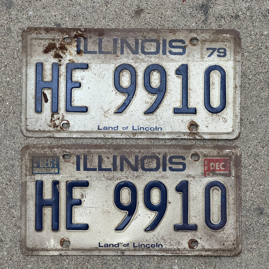 Photo of a 1979 1980 Illinois License Plate Pair Auto Tag Garage Decor Vintage HE 9910 with original patina