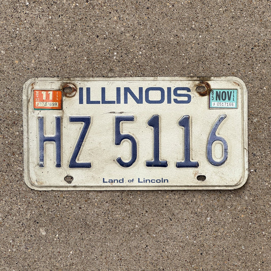 Photo of a 1979 Illinois License Plate Auto Tag Garage Decor Vintage HZ 5116