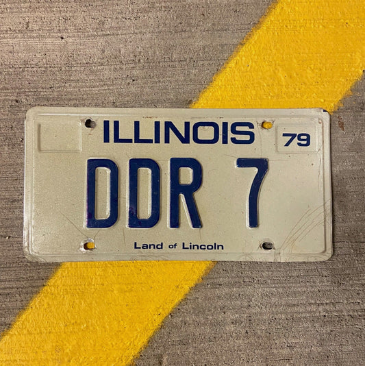 Photo of a 1979 Illinois Vanity License Plate Auto Tag 2 Vintage Garage DDR 7 with original patina