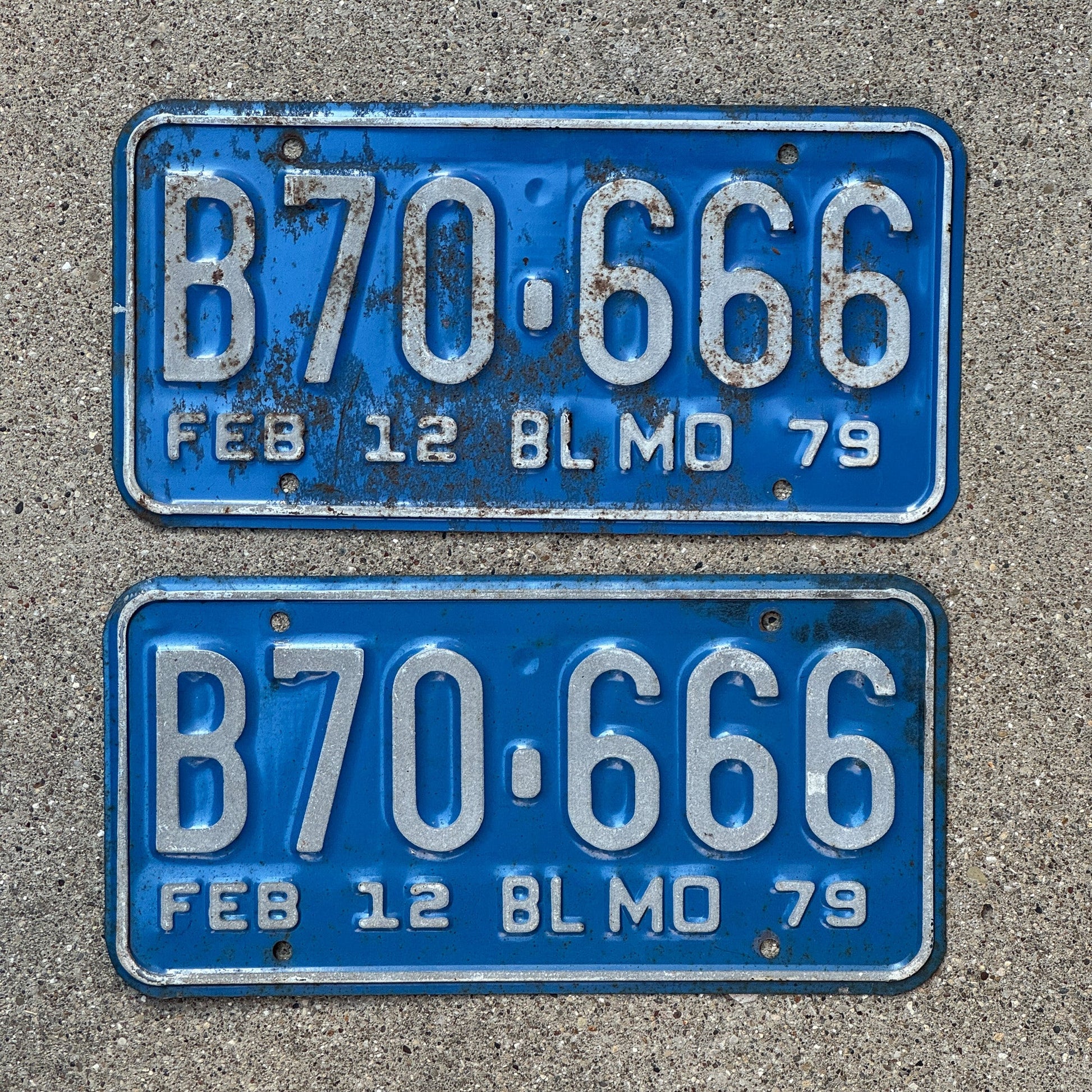 Photo of a 1979 Missouri License Plate Pair Auto Tag Garage Decor Vintage Devil Evil Repeat B70 666