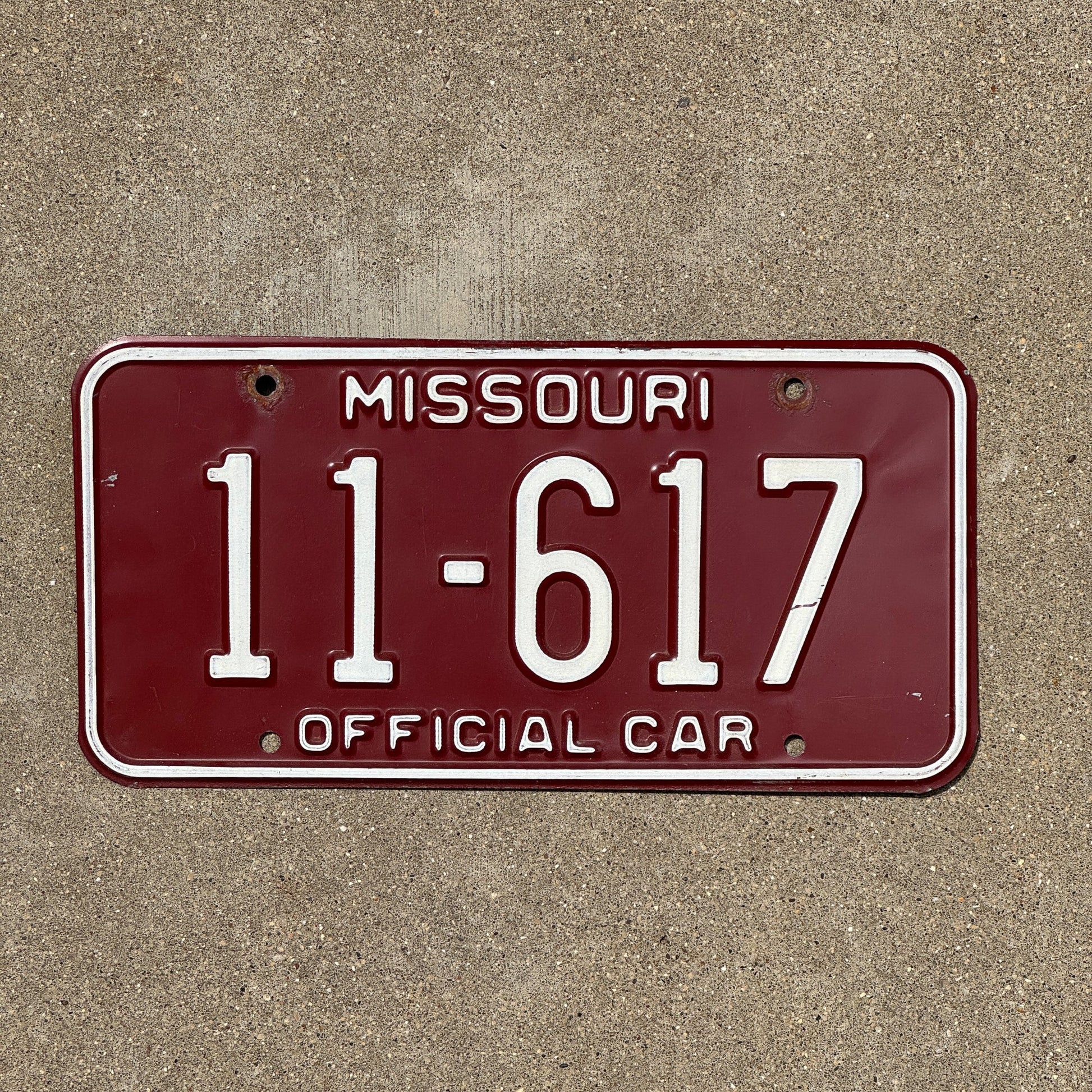 Photo of a 1979 Missouri Official Car License Plate Auto Tag Garage Decor Vintage 11 617