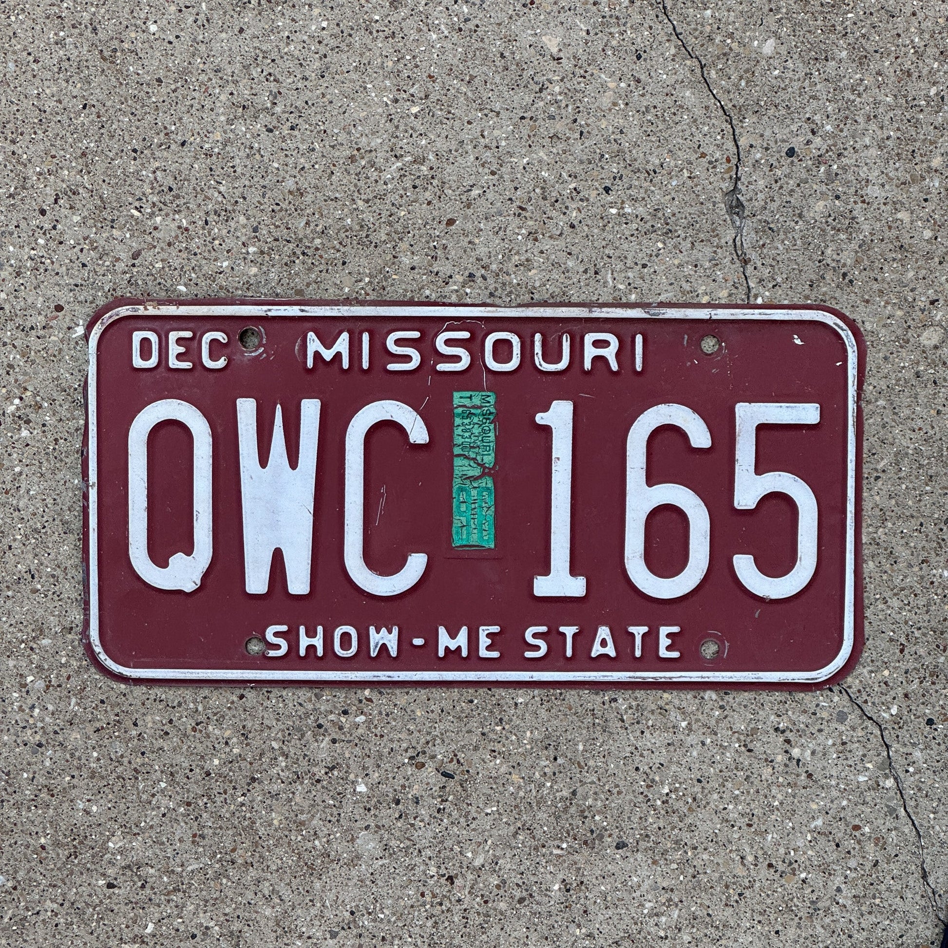 Photo of a 1980 1996 Missouri License Plate Auto Tag Garage Decor Vintage QWC 165
