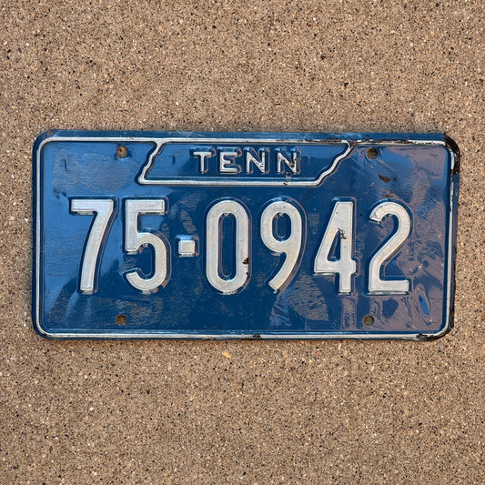 Photo of a 1980 Era Tennessee Billboard Permit License Plate Auto Tag Garage Decor Vintage Blue 75 0942