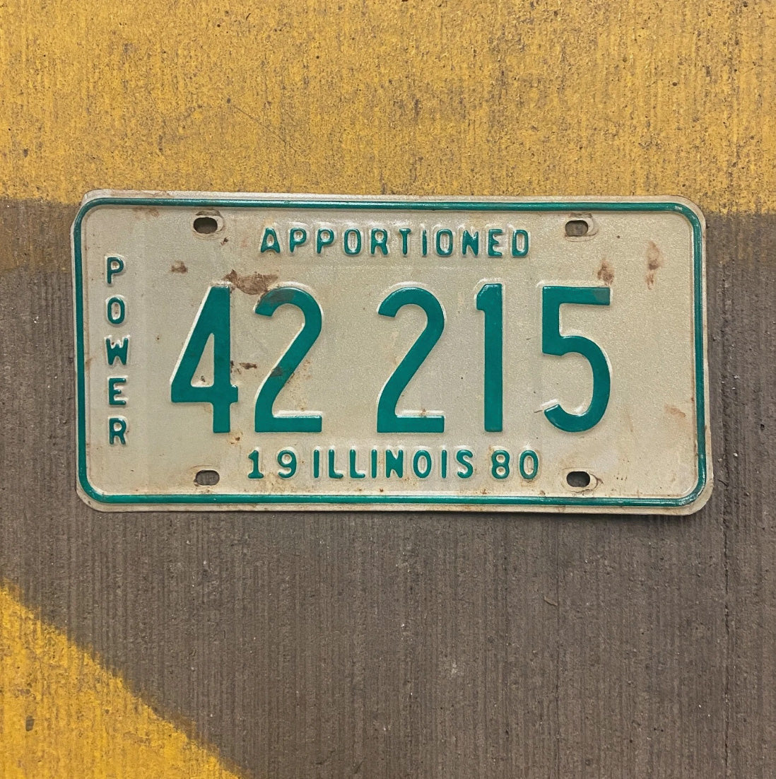 Photo of a 1980 Illinois Apportioned License Plate Auto Tag Garage Decor Power 42215
