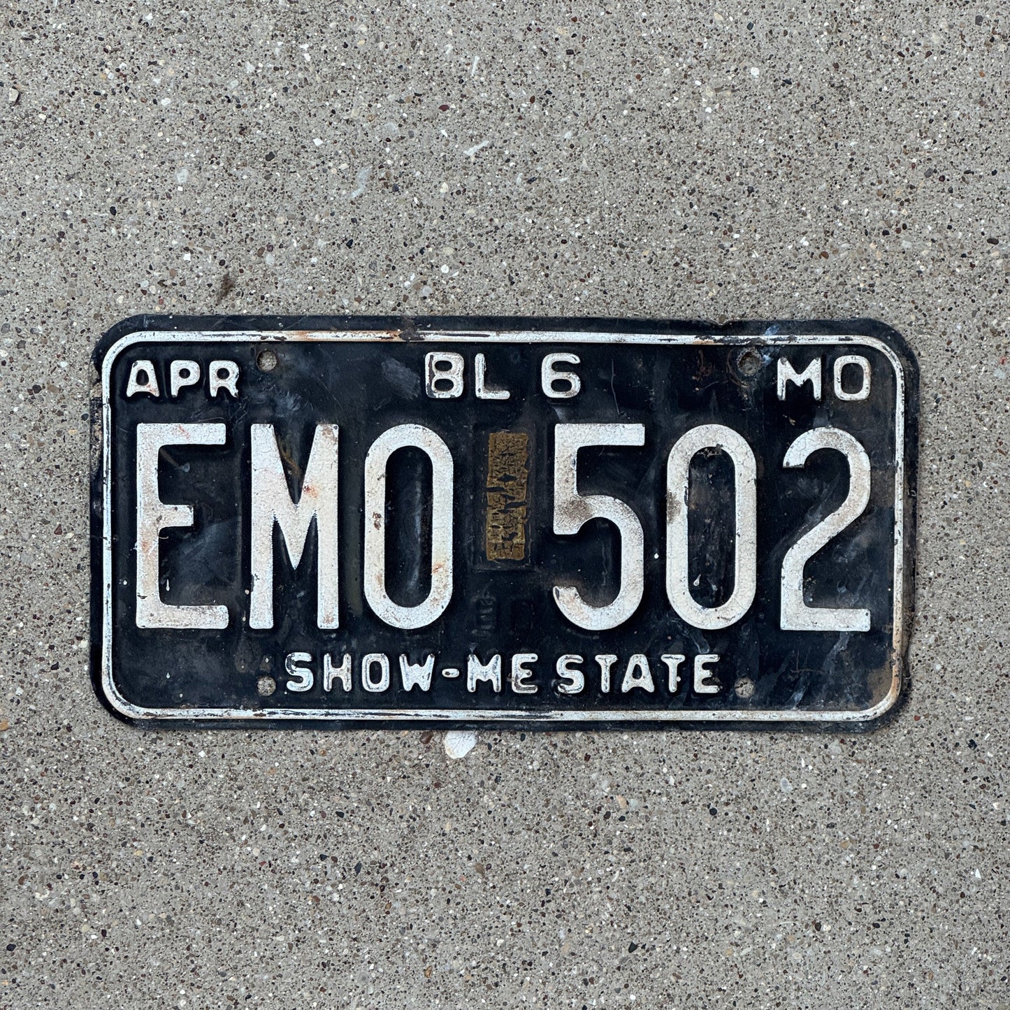 Photo of a 1980 Missouri Truck License Plate Auto Tag Garage Decor Black White Goth EMO 502