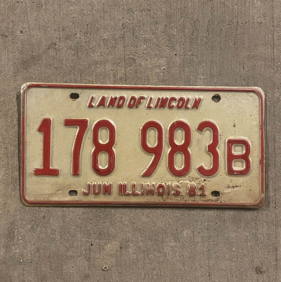 Photo of a 1981 Illinois Truck License Plate Auto Tag Garage Decor Vintage 178 983 B