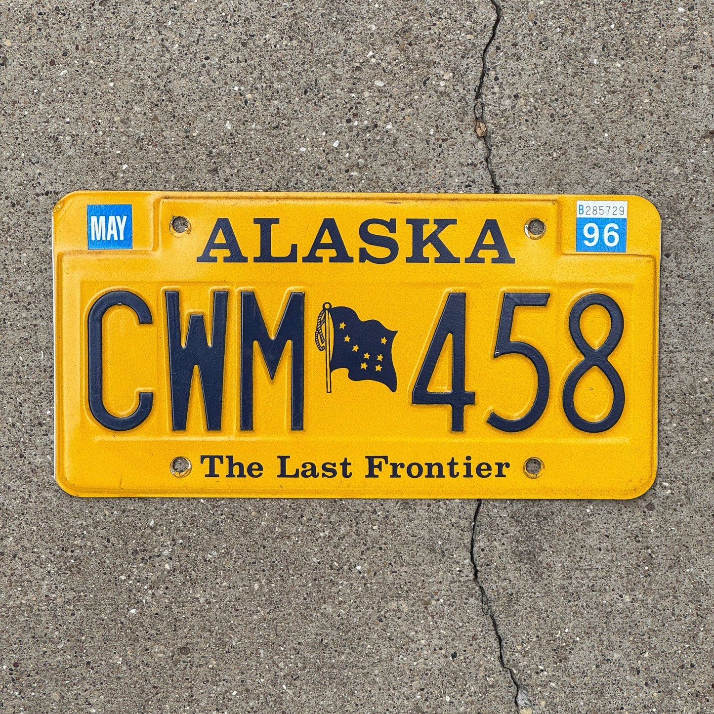 Photo of a 1982 1996 Alaska License Plate Auto Tag Garage Decor Vintage CWM 458
