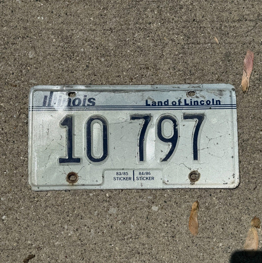 Photo of a 1983 Illinois License Plate Auto Tag Garage Decor Vintage 10 7097