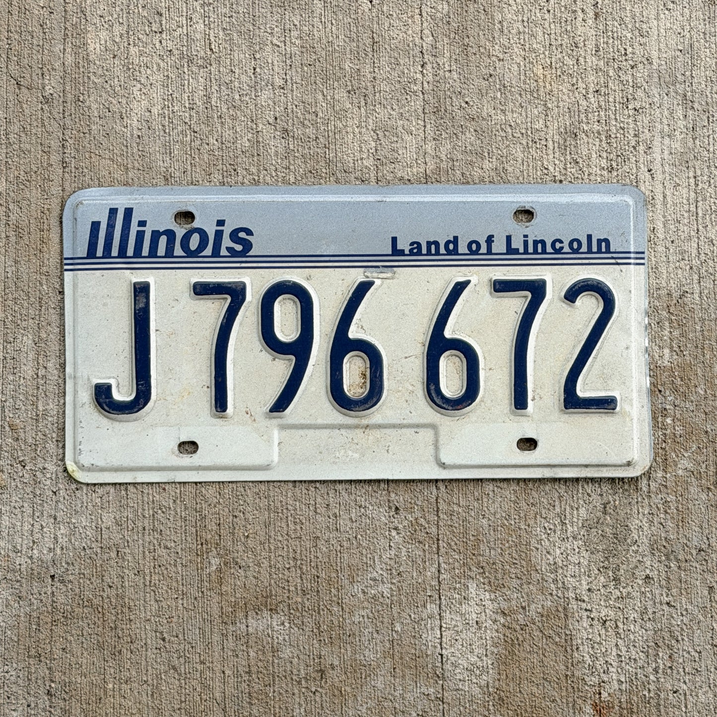 Photo of a 1983 Illinois License Plate Auto Tag Garage Decor Vintage J 796 672 with original patina