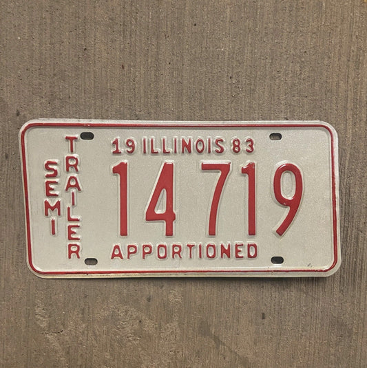 Photo of a 1983 Illinois Semi Trailer License Plate Auto Tag Garage Decor Apportioned 14719