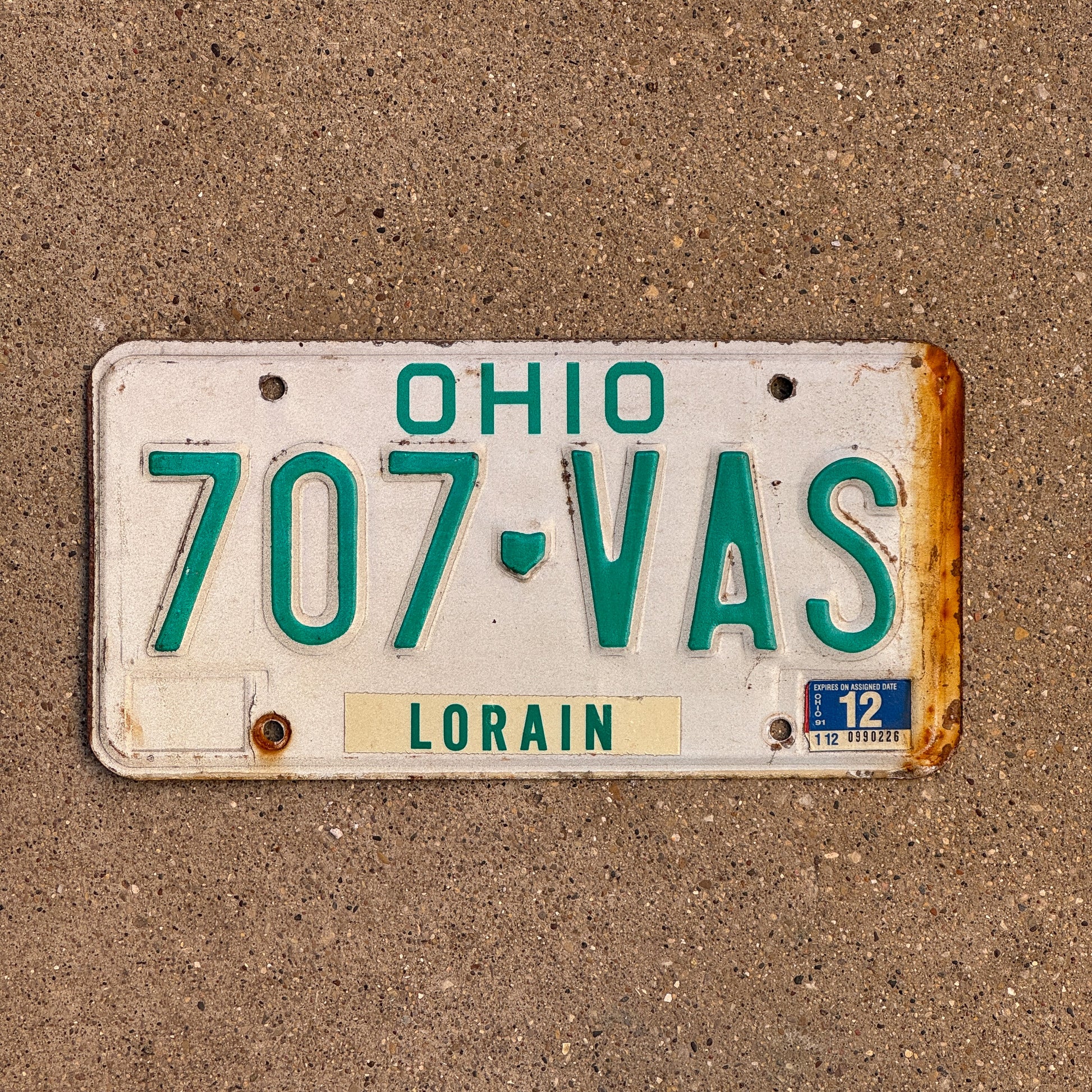 Photo of a 1985 1991 Ohio License Plate Auto Tag 1 Vintage Garage 707 VAS with original patina