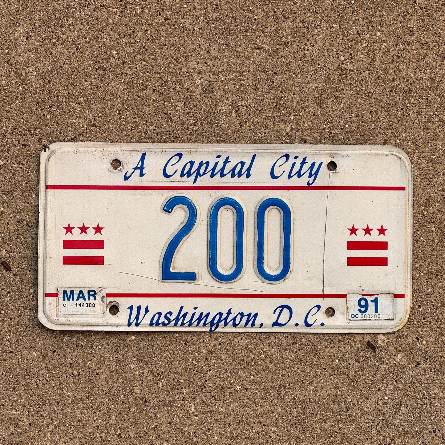 Photo of a 1985 1991 Washington DC License Plate Auto Tag Garage Decor Vintage 200