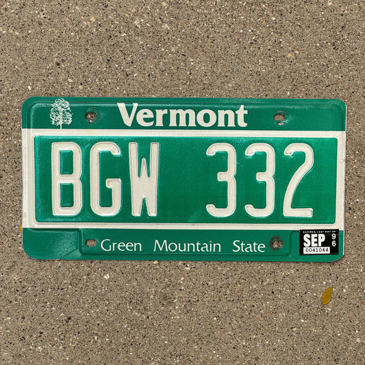 Photo of a 1985 1996 Vermont License Plate Auto Tag Garage Decor Vintage BGW 332 with original patina