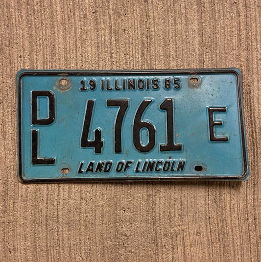 Photo of a 1985 Illinois Dealer License Plate Auto Tag Garage Decor Vintage 4761 E