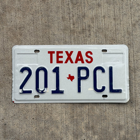 Photo of a 1985 Texas License Plate Auto Tag Garage Decor Vintage 201 PCL with original patina