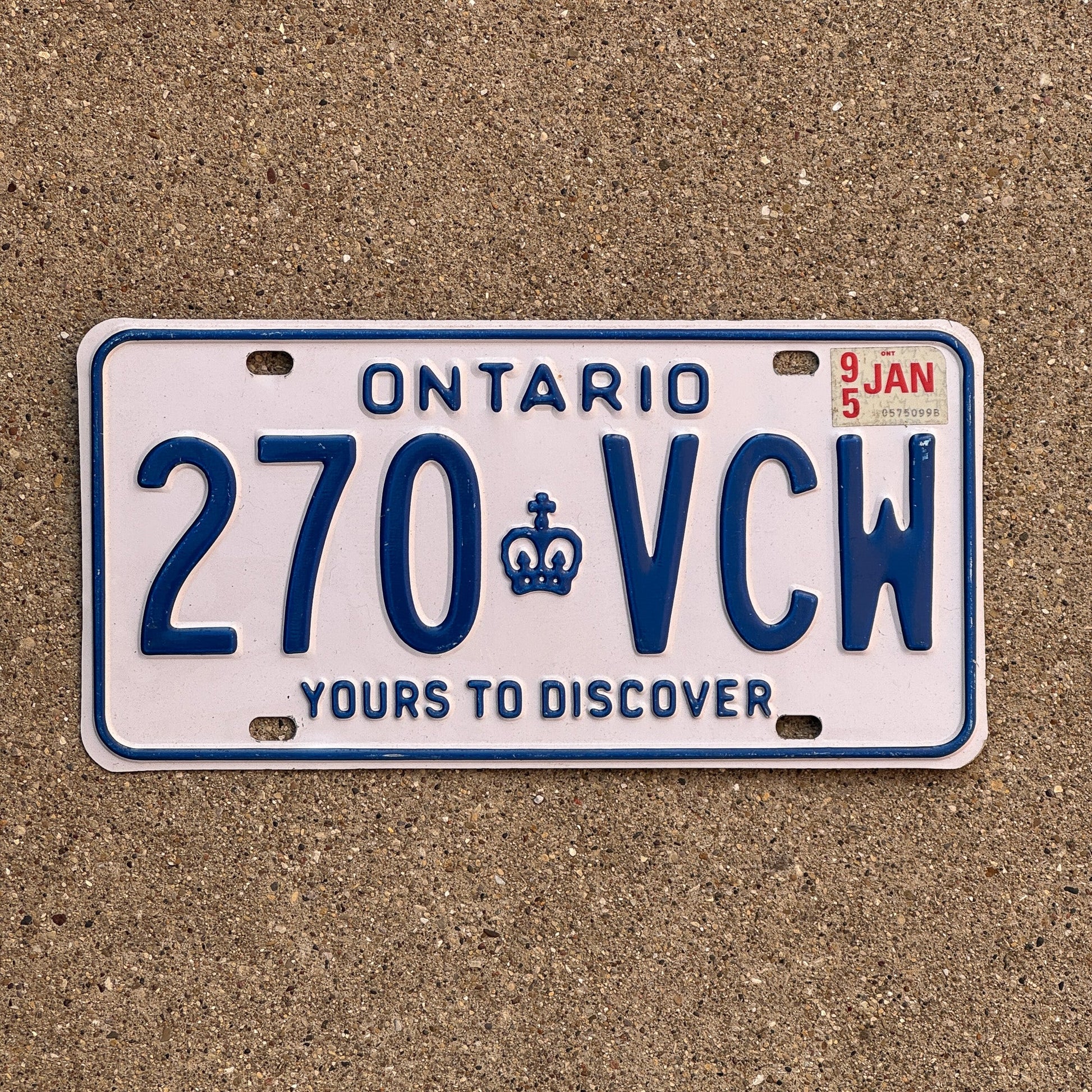 Photo of a 1986 1995 Ontario License Plate Auto Tag Garage Decor Vintage Yours to Discover 270 VCW