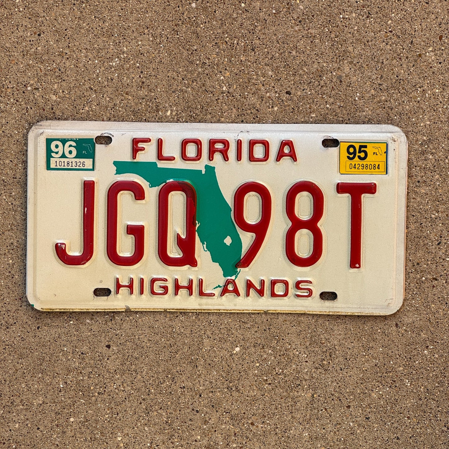 Photo of a 1986 1996 Florida License Plate Auto Tag Garage Decor Vintage Highlands County JGQ 98T