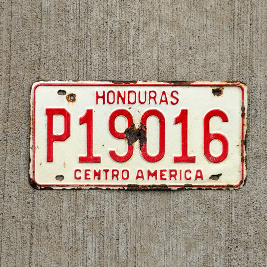 Photo of a 1986 Honduras License Plate Auto Tag Garage Decor Vintage P19016 with original patina