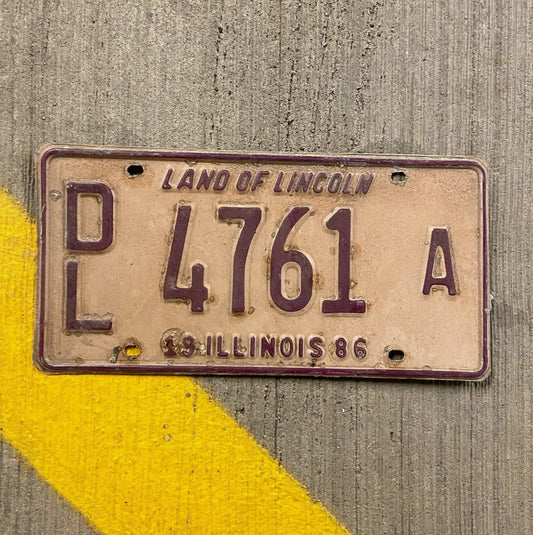 Photo of a 1986 Illinois Dealer License Plate Auto Tag Garage Decor Vintage 4761 A