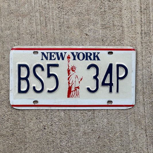 Photo of a 1986 New York License Plate Auto Tag Garage Decor Vintage Liberty, Tag 2 BS5 34P
