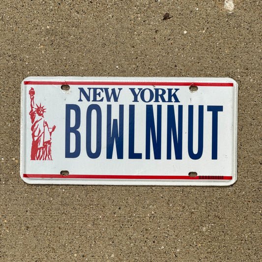 Photo of a 1986 New York Vanity License Plate Auto Tag Garage Decor Vintage Bowling BOWL N NUT