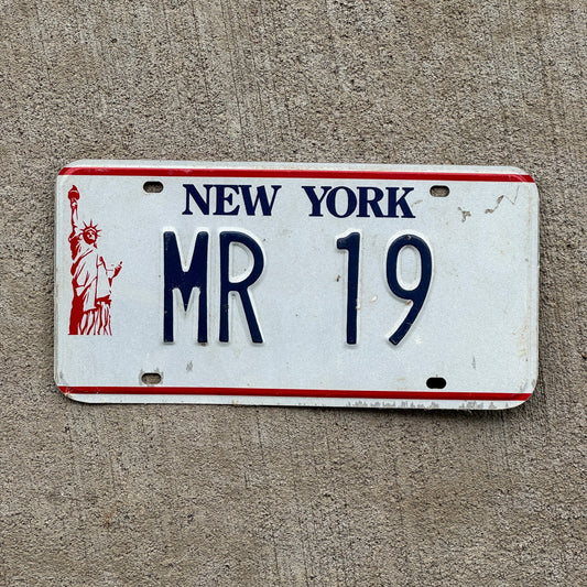 Photo of a 1986 New York VANITY License Plate Auto Tag Garage Decor Vintage Liberty MR 19