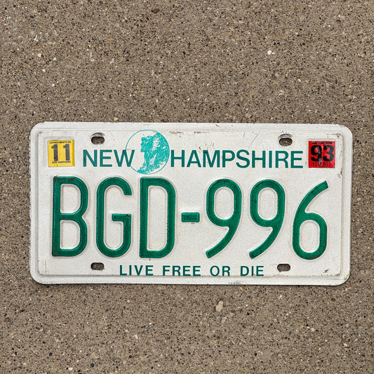 Photo of a 1987 1993 New Hampshire License Plate Auto Tag Garage Decor Vintage BGD 996 with original patina