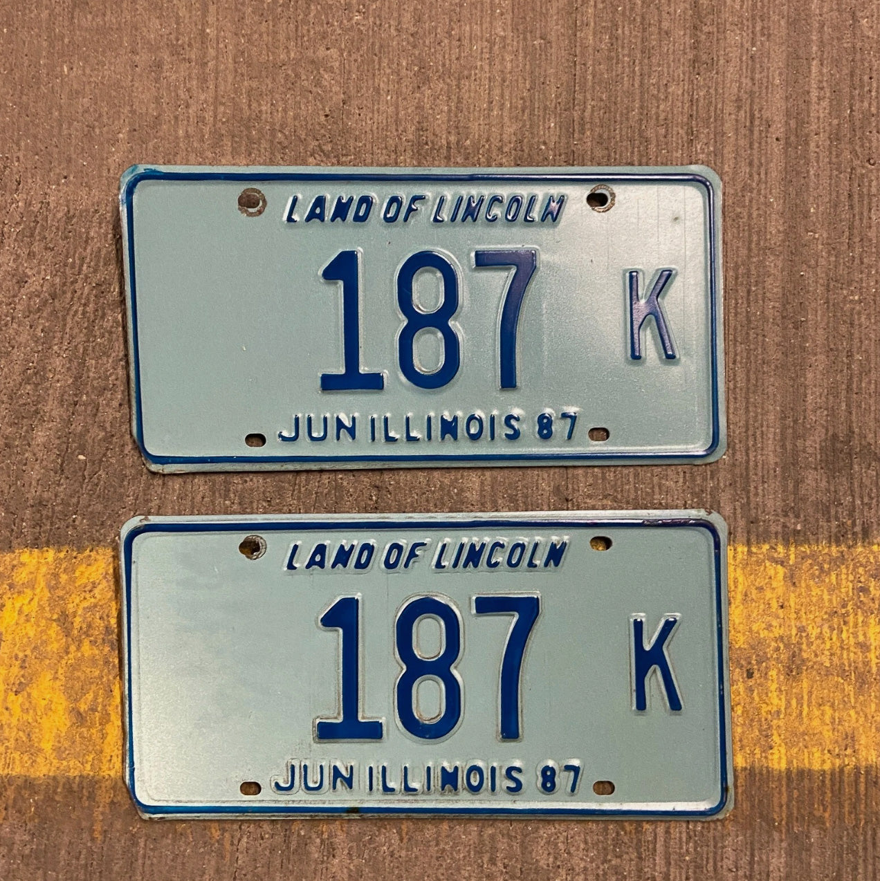 Photo of a 1987 Illinois Truck License Plate Pair Auto Tag Garage Decor Vintage 187 K with original patina