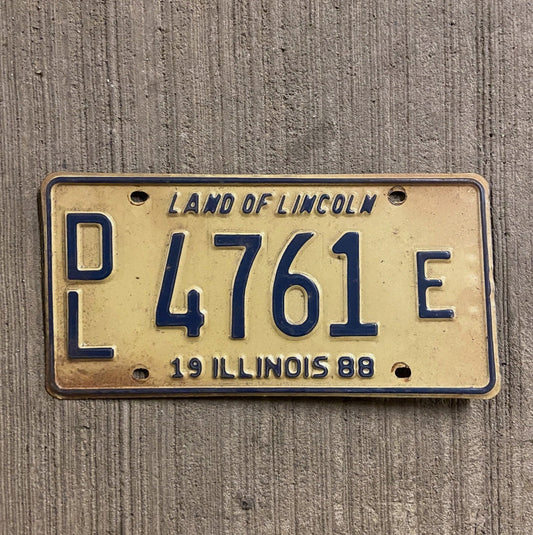 Photo of a 1988 Illinois Dealer License Plate Auto Tag Garage Decor Vintage 4761 E