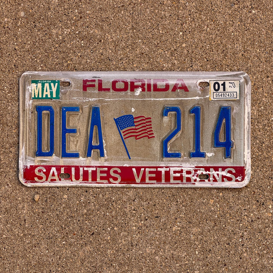 Photo of a 1989 2001 Florida Salutes Veteran License Plate Auto Tag Garage Decor Vintage American Flag Graphic DEA 214