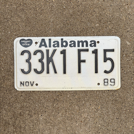Photo of a 1989 Alabama Abulance Hearse License Plate Auto Tag Garage Decor Vintage 33 K1F15