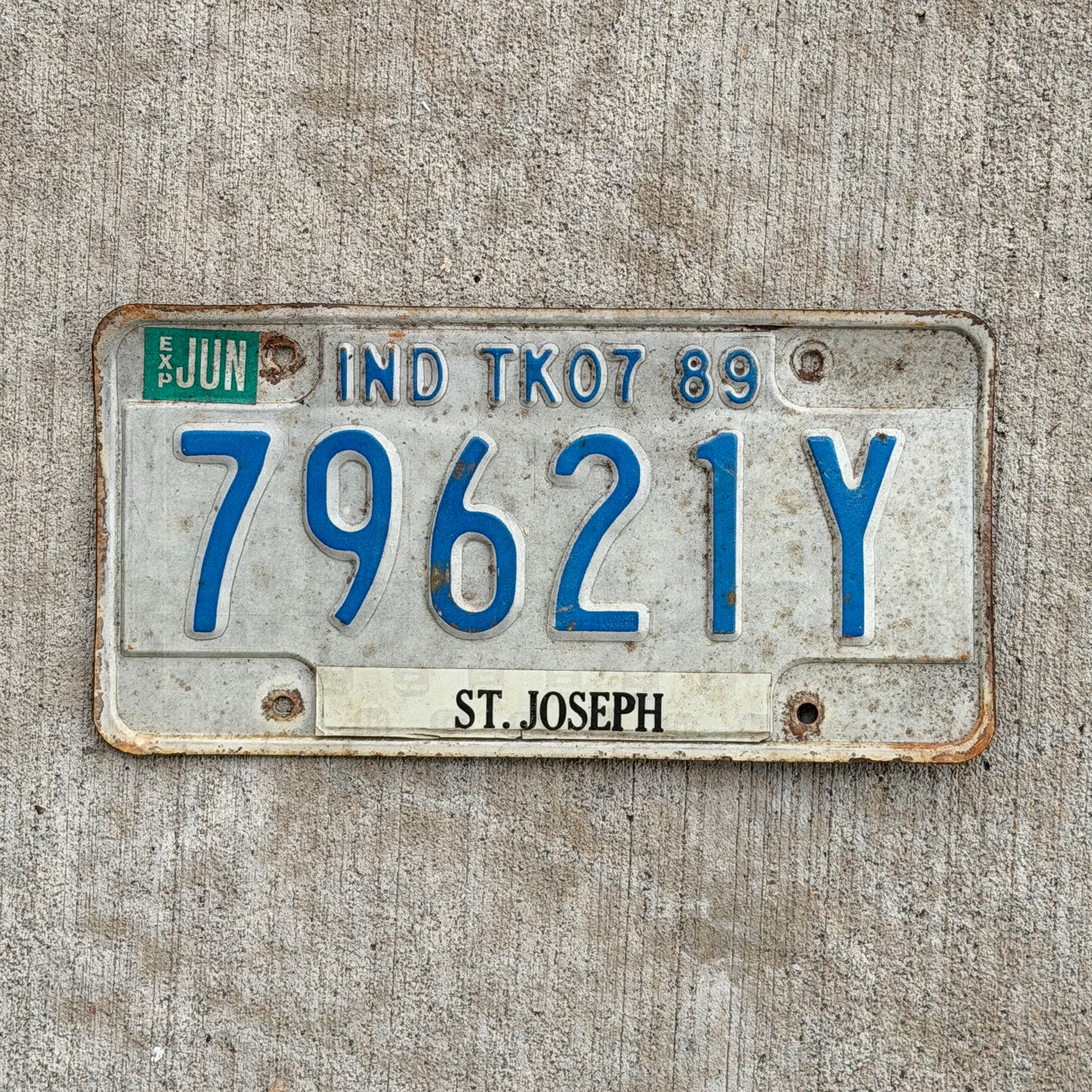 Photo of a 1989 Indiana Truck License Plate Auto Tag Garage Decor Vintage 79621 Y with original patina