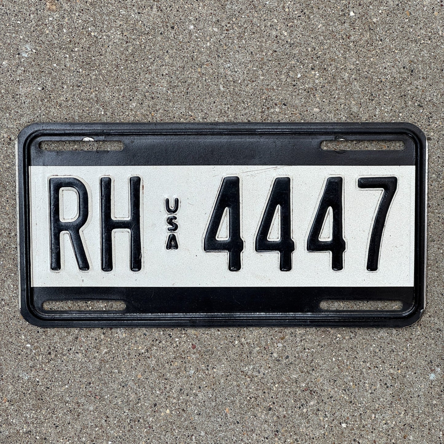 Photo of a 1989 US Forces Germany License Plate Auto Tag Garage Decor Vintage RH 4447 with original patina