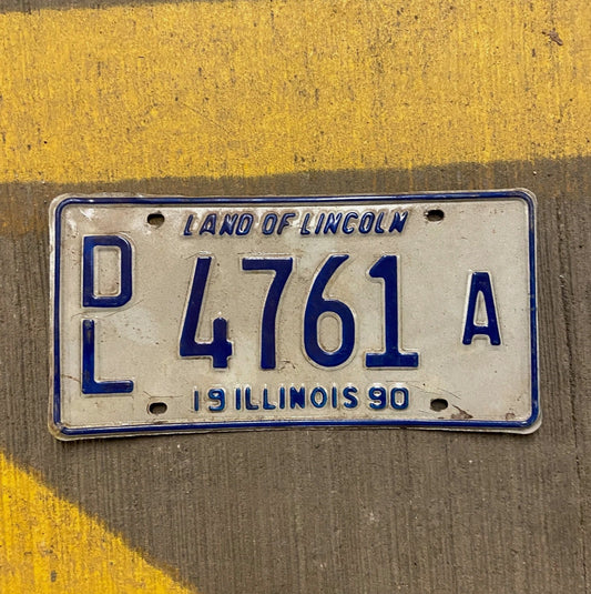 Photo of a 1990 Illinois Dealer License Plate Auto Tag Garage Decor Vintage 4761 A