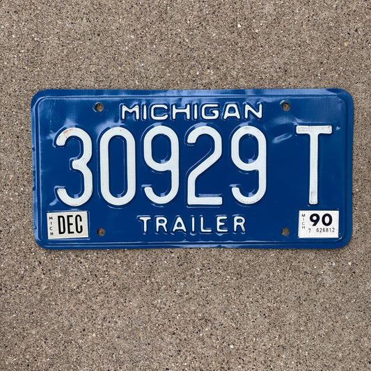Photo of a 1990 Michigan TRAILER License Plate Auto Tag Garage Decor Vintage Blue White 30929 T