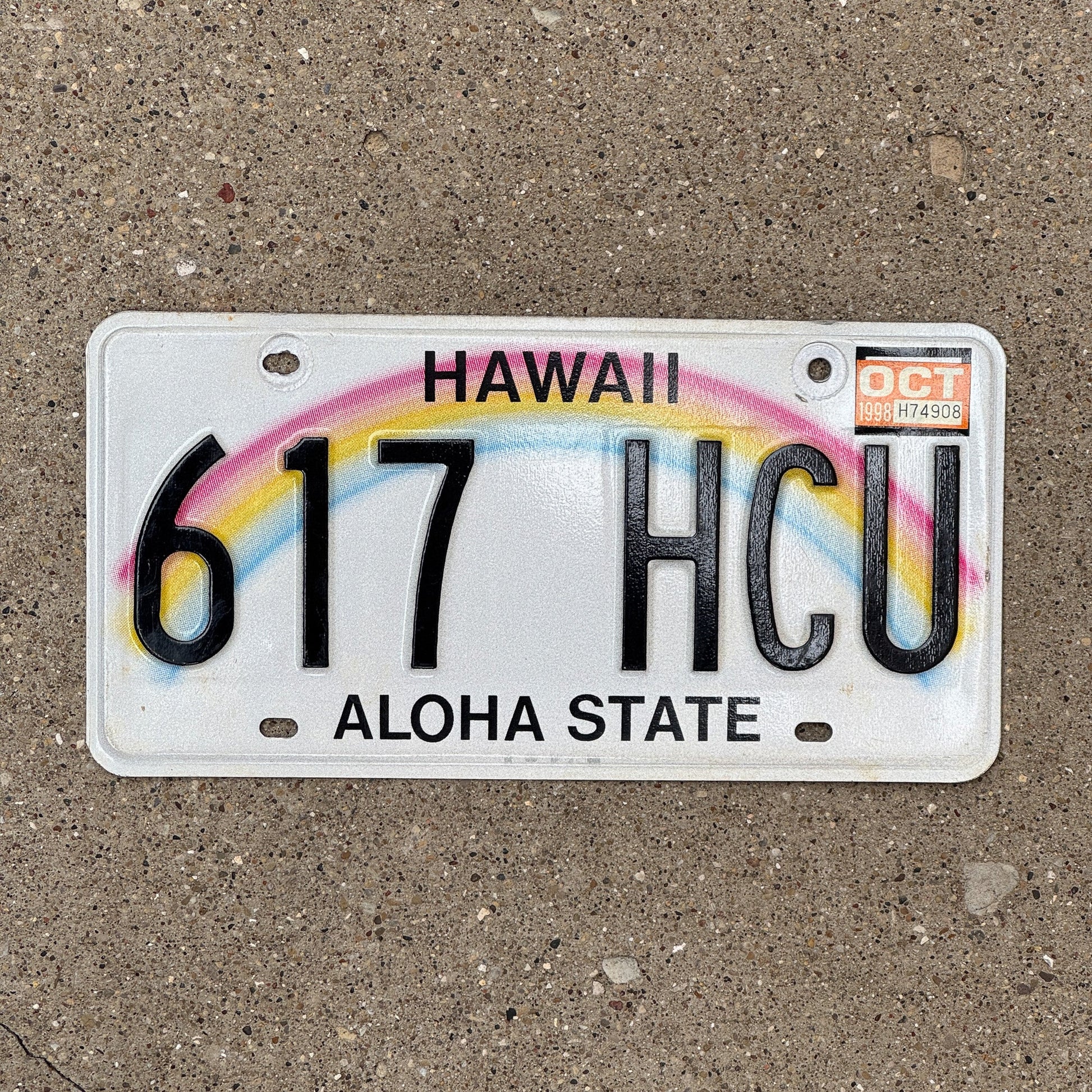 Photo of a 1991 Hawaii License Plate Auto Tag Garage Decor Vintage Rainbow 617 HCU